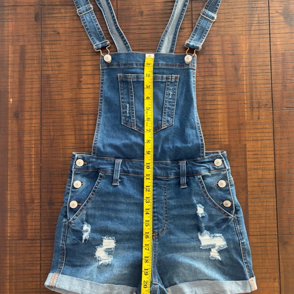 Overall Shorts - Picture 4 of 4